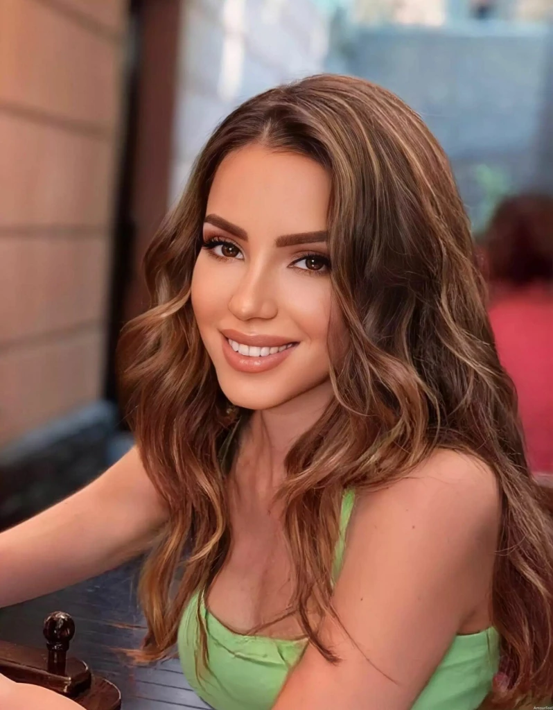 Elizabeth Profile image 1