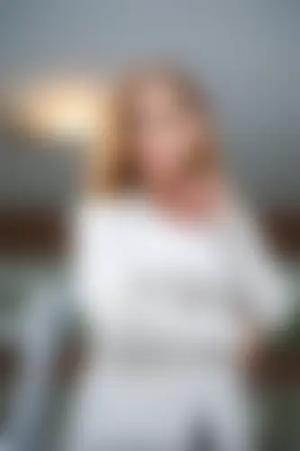 Anna Profile image 1