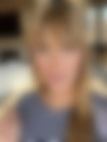 Marsela Profile image 2