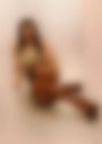 Valeria Profile image 2