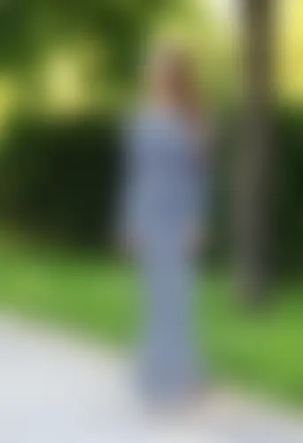 Anna Profile image 2