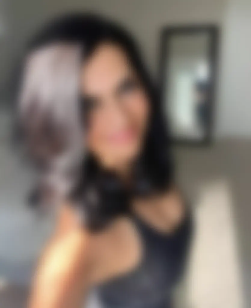Daniela Cristina Profile image 1