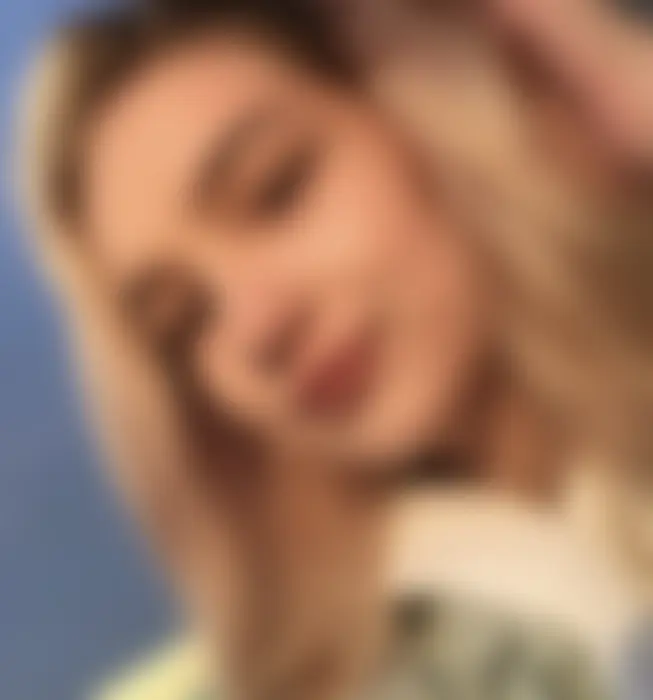 Littlemisscatie Profile image 2